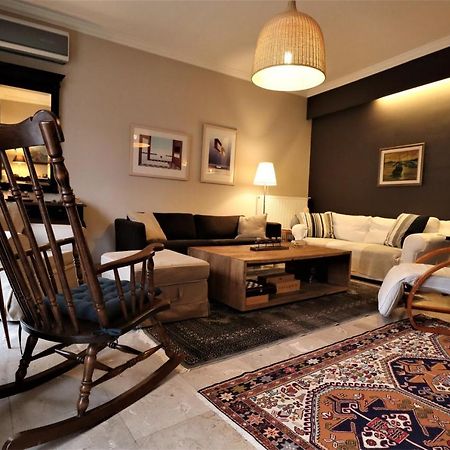 Apartamento Amazing Penthouse In Ambelokipi Atenas Exterior foto